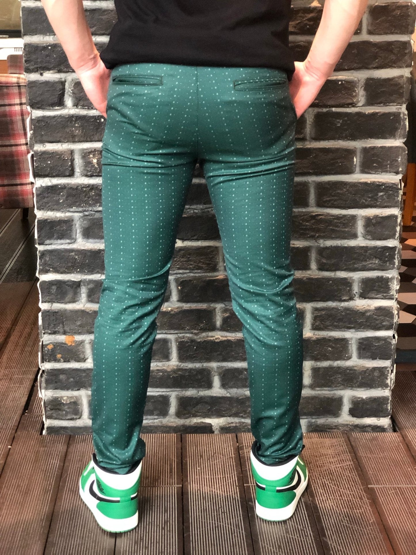 Green Slim Fit Casual Pant DJ110 Streetwear Pant - Sneakerjeans