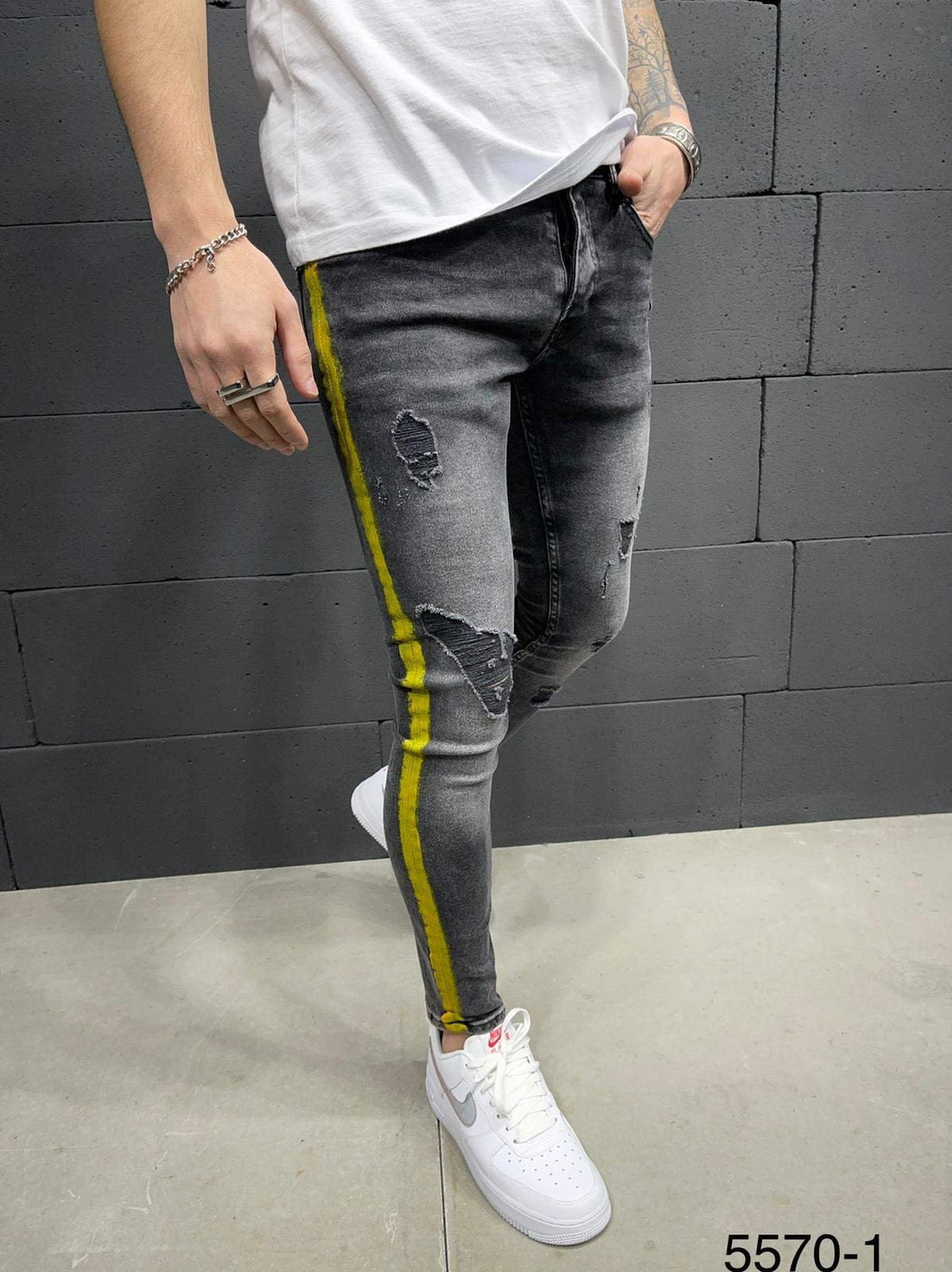 Sneakerjeans Gestreifte zerrissene Jeans AY248