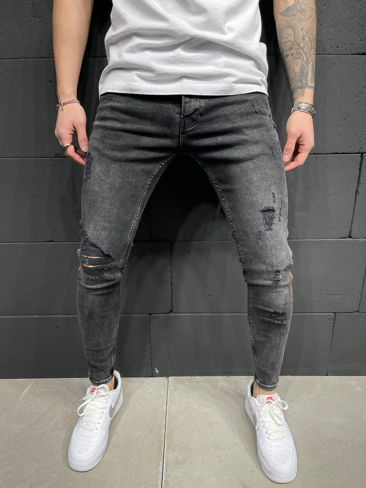 Sneakerjeans Gestreifte zerrissene Jeans AY248