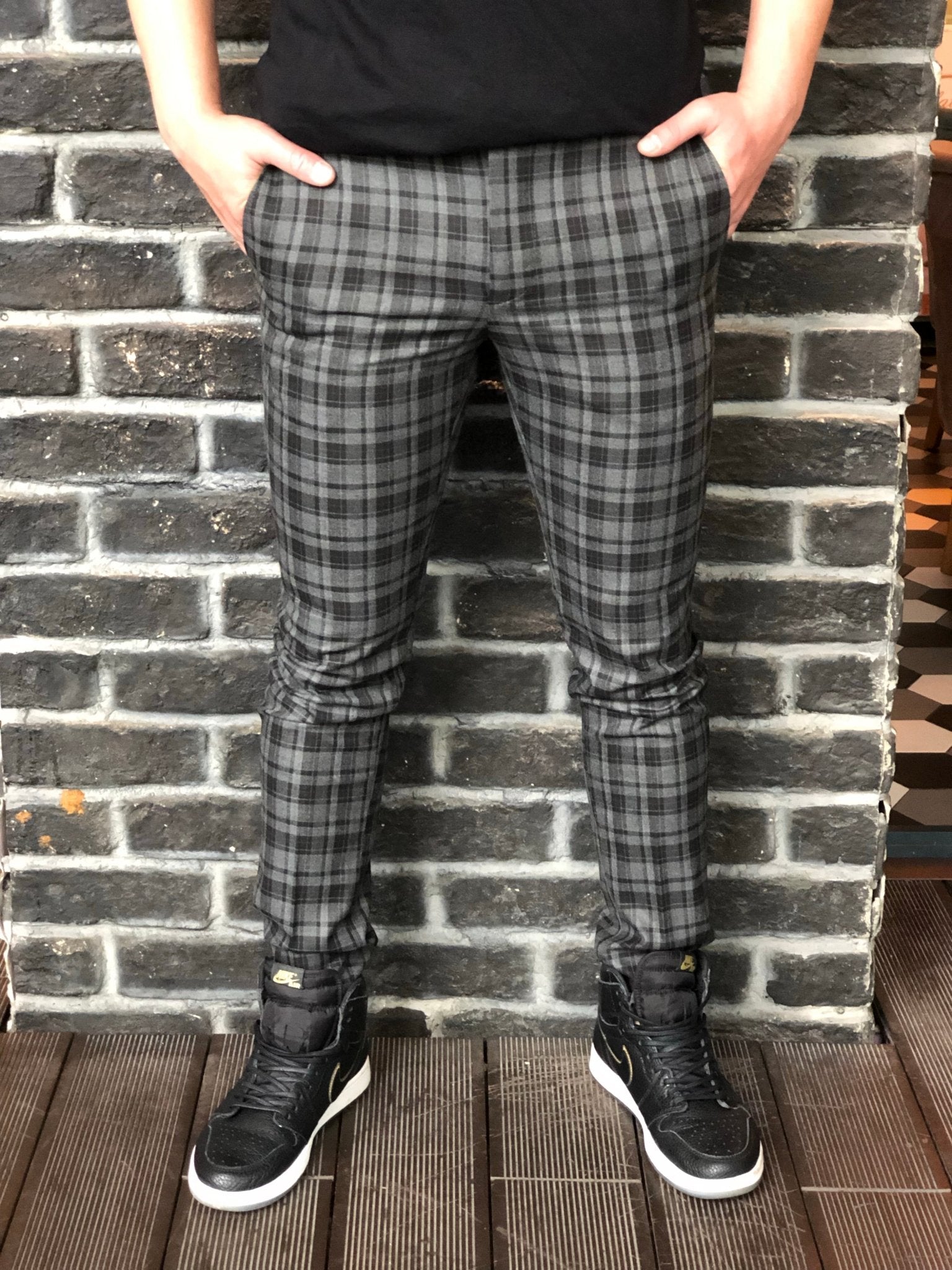 Black Gray Checkered Slim Fit Casual Mens Pant DJ180 Mens Pant - Sneakerjeans