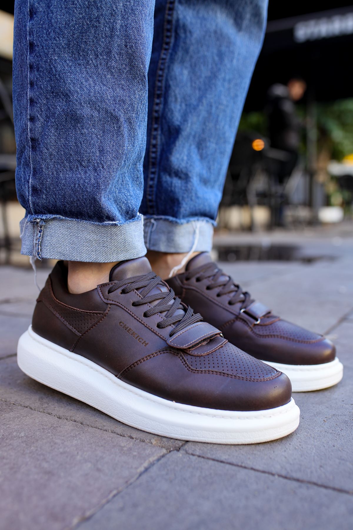 Coffee Sneaker CH073
