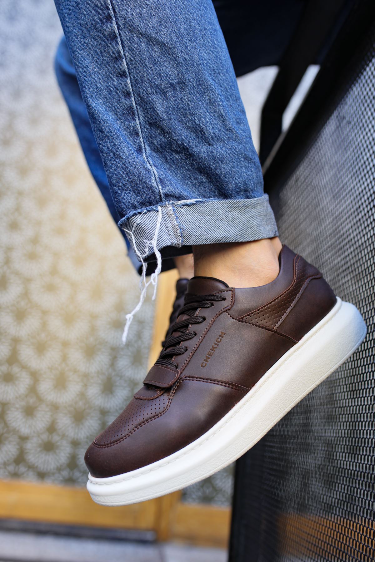 Coffee Sneaker CH073