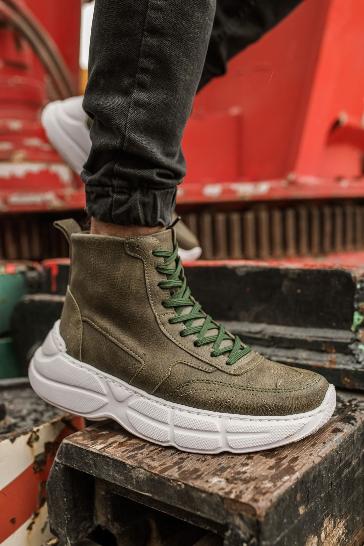 Khaki Mid Top Sneaker CH077