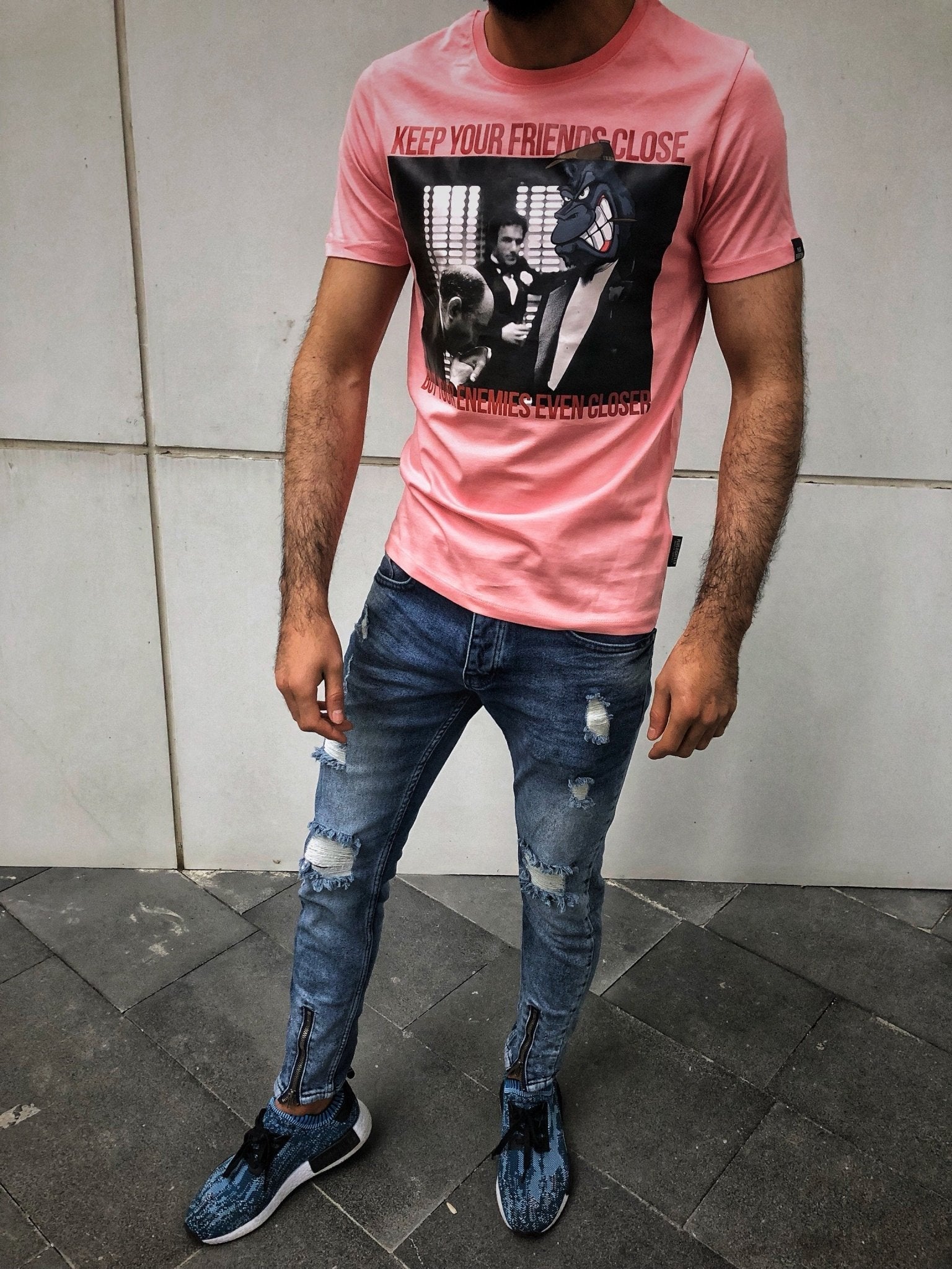 Pink Keep Your Friends Close But Your Enemies Closer Printed T-Shirt OT8 Streetwear T-Shirts - Sneakerjeans