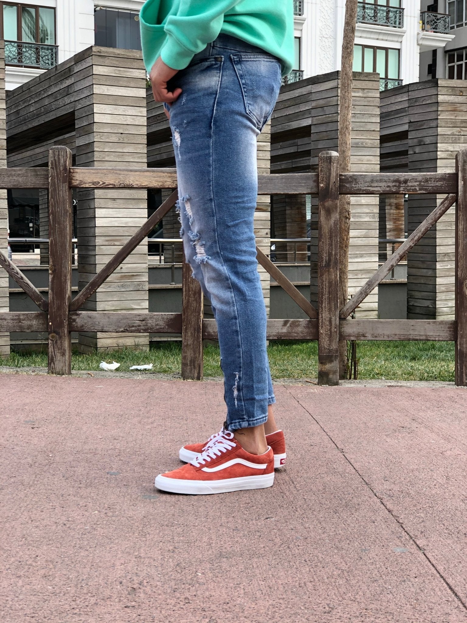 Sneakerjeans Blue Front Ankle Zipper Ripped Jeans B94 - Sneakerjeans
