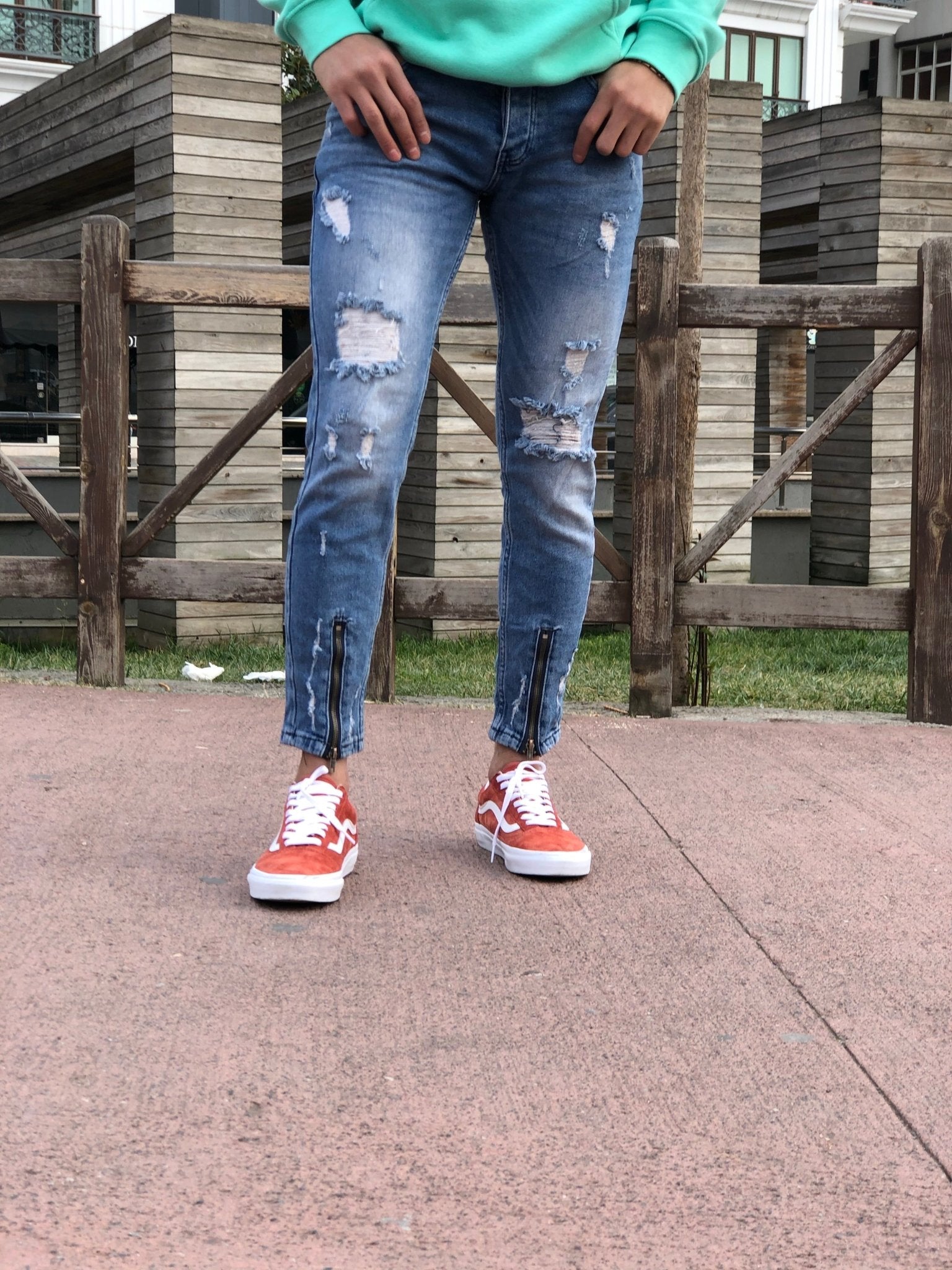 Sneakerjeans Blue Front Ankle Zipper Ripped Jeans B94 - Sneakerjeans
