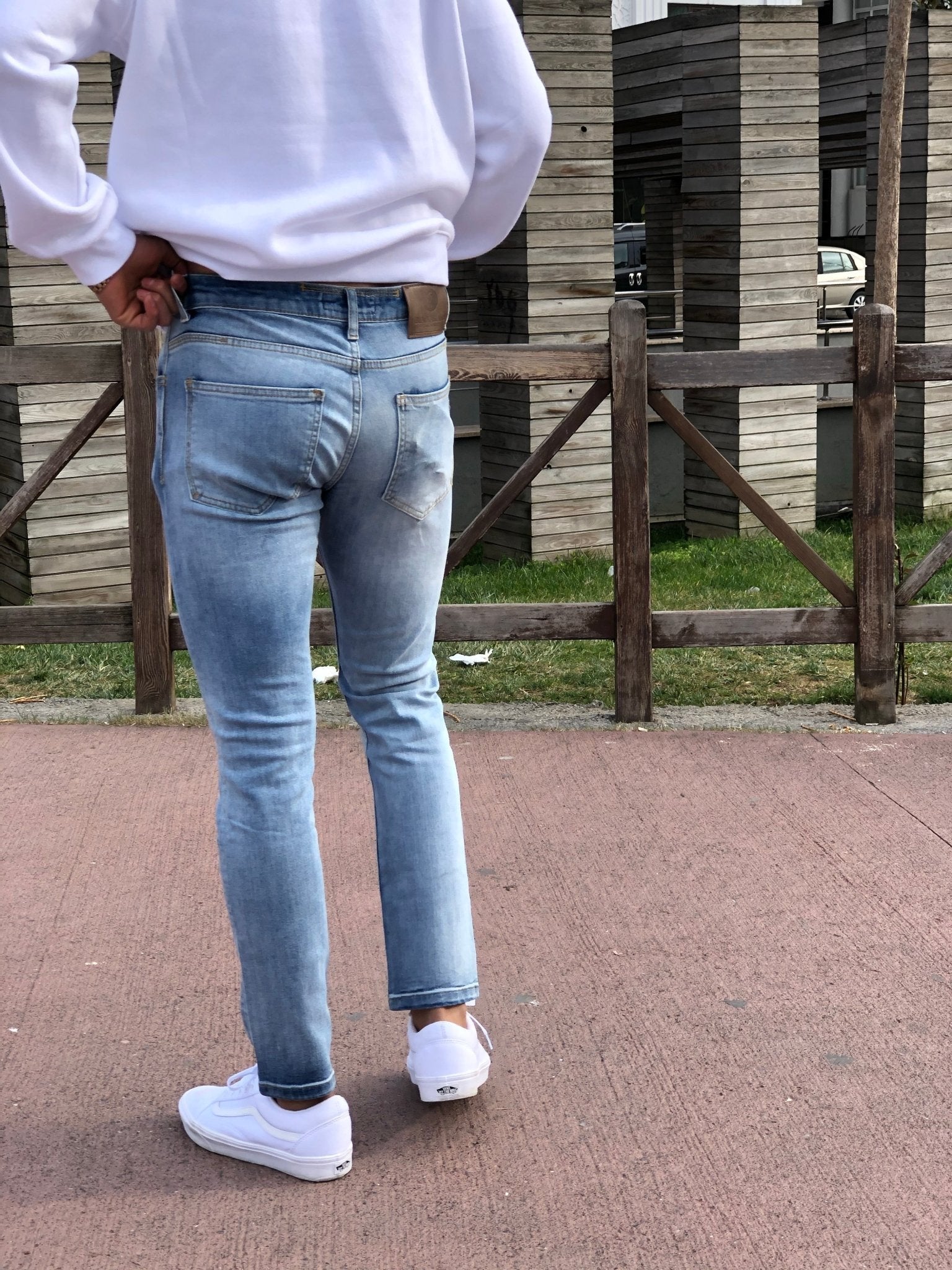 Sneakerjeans - Blue Washed Ripped Ultra Skinny Jeans B329 - Sneakerjeans
