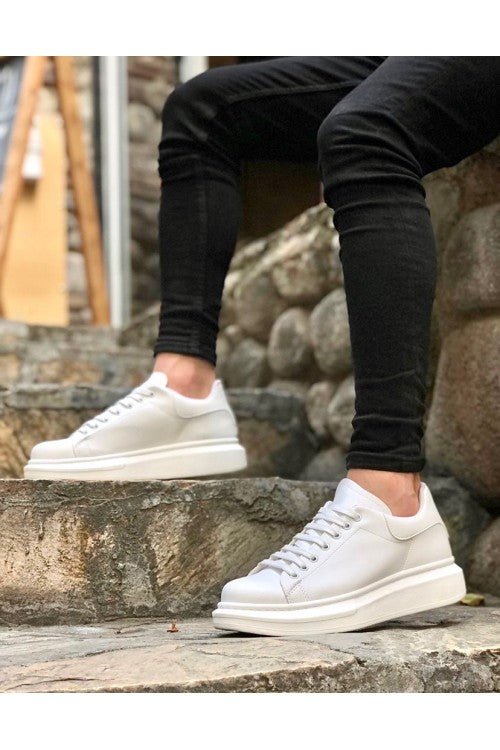 Triple White Sneaker BA0547