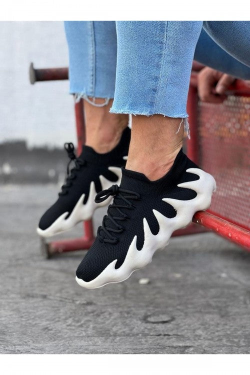 Black Sneaker WG300
