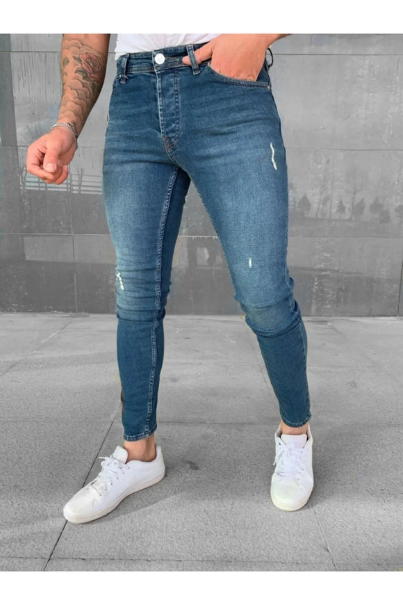 Blaue Röhrenjeans 347