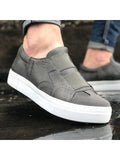 Gray Sneaker CH033