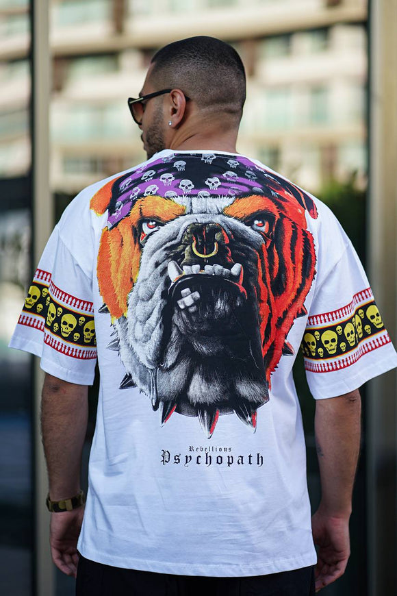 Sneakerjeans Weißes bedrucktes Oversize-T-Shirt „Psychopath“ ES75